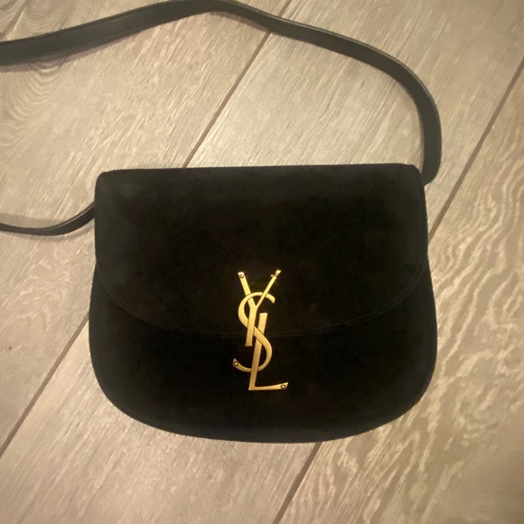 Brand new Yves Saint Laurent kaia small satchel bag in black suede. - Picture 8 of 13